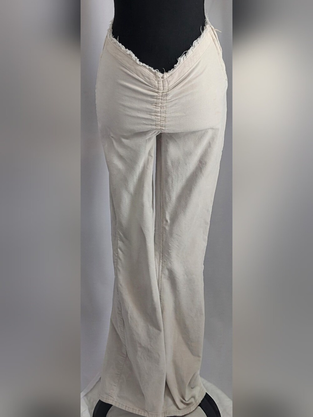 Urban Outfitters Ivory Low Rise Ruched V Waist Flare Pants Size 27